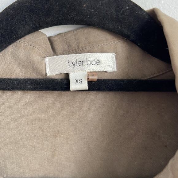 Tyler Boe 100% silk 1/4 button up long sleeve blouse sz XS - Picture 4 of 6